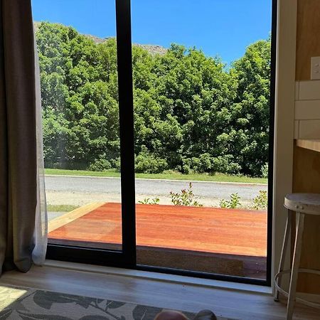 Alpine Tiny Apartment Queenstown Bagian luar foto